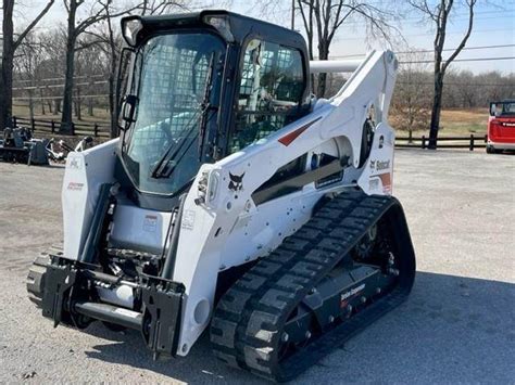 Bobcat T870 Skid Steer CTL Tracks 